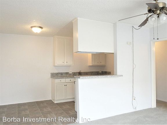 3rd image of 2122 E 10th St APT 01