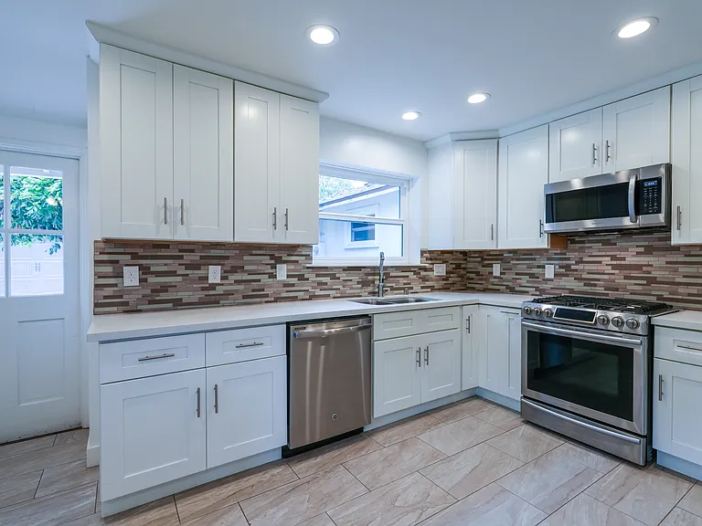 1215 Meadowbrook Rd — Photo 15