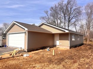 817 W Stotlar St, Herrin, IL