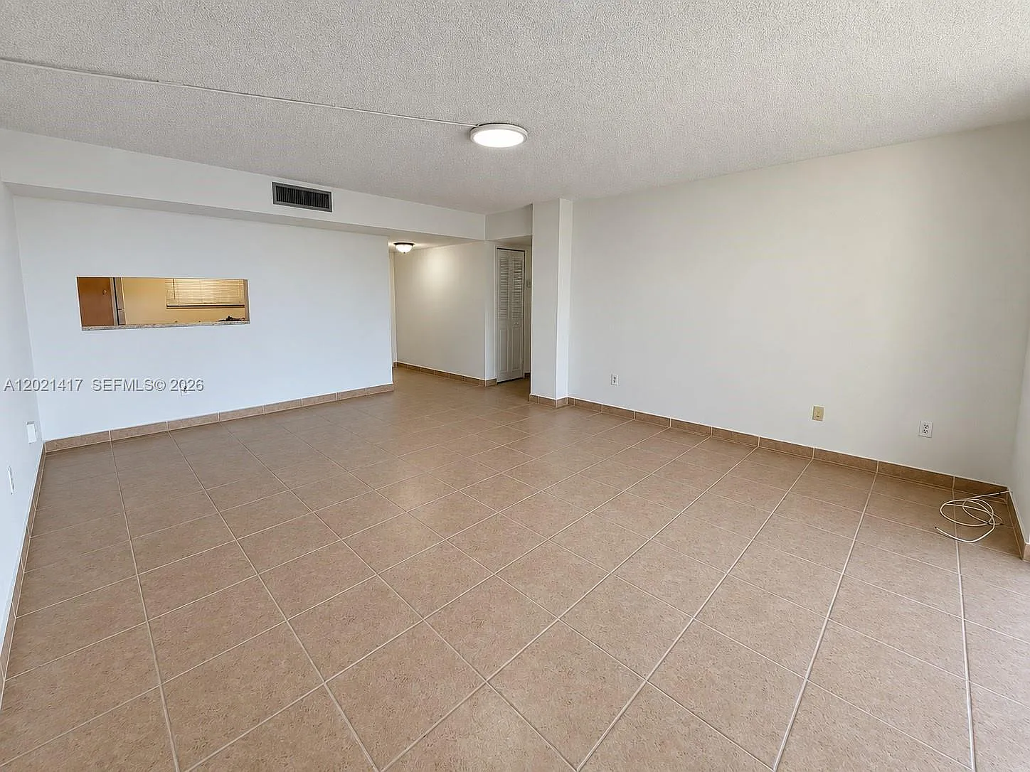 Fox Chase Condo #3 — Photo 3