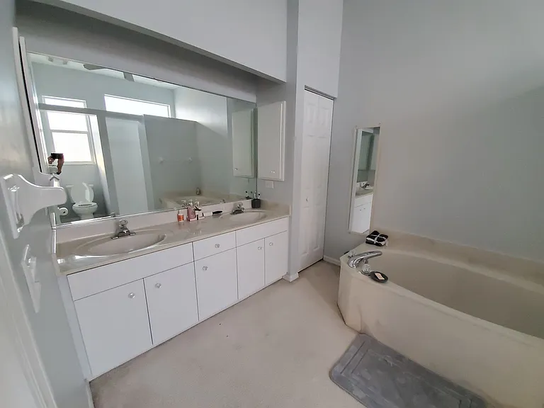 1141 Southlake Ct — Photo 18