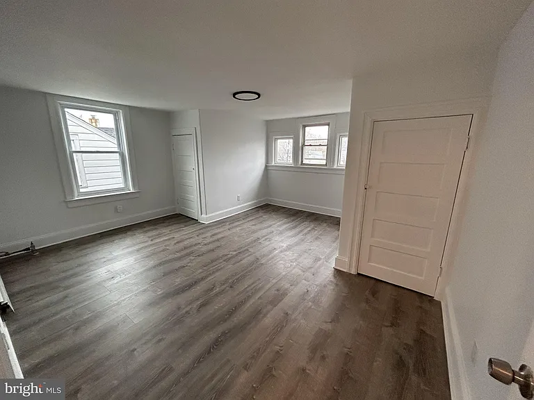 1067 S Clinton Ave #2 — Photo 20