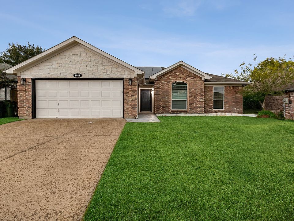 1st image of 1011 Valley Branch Dr