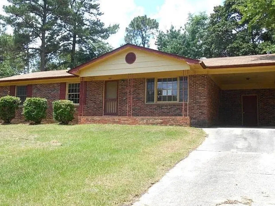918 Carnegie Dr