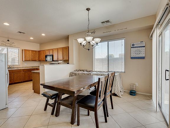 4th image of 42423 W Mira Ct