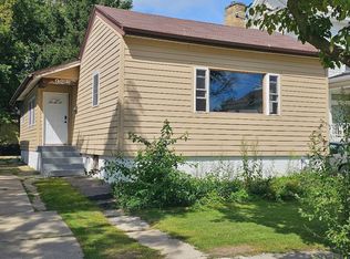 924 Wisconsin Ave, Racine, WI 53403