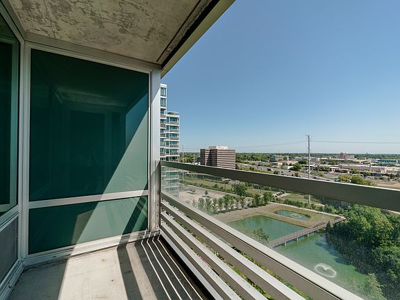 3rd image of 9715 Woods Dr Unit 1407