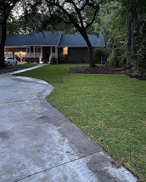 1st image of 4228 Flynn Dr