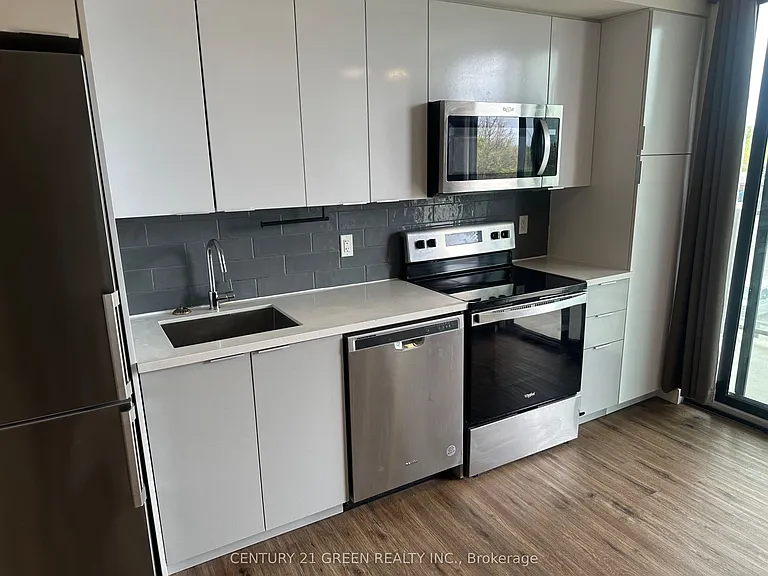 7 Erie Ave #309 — Photo 11