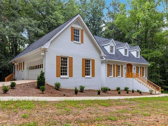 4th image of 3710 Crossvale Rd