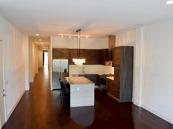 Living Room / Kitchen