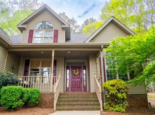 108 Emerald Pointe Dr, Seneca, SC 29672