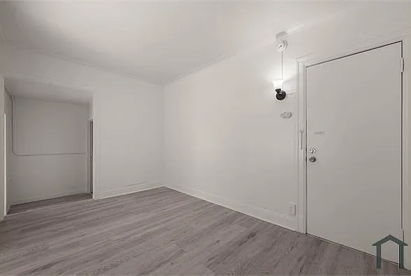 439 Lucas Ave #1 — Photo 6