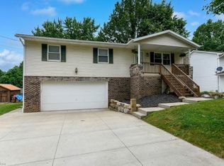 379 Derbyshire Rd, Akron, OH 44319