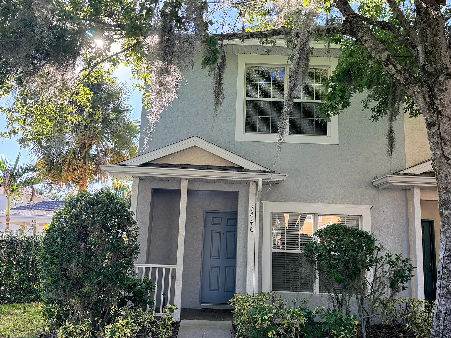 2 bed, 2.5 bath, 1600 sqft, $1,900 — Photo 1