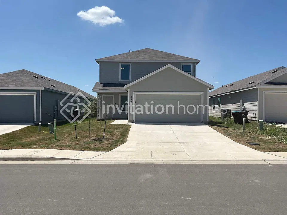 742 Llano Sky Trl