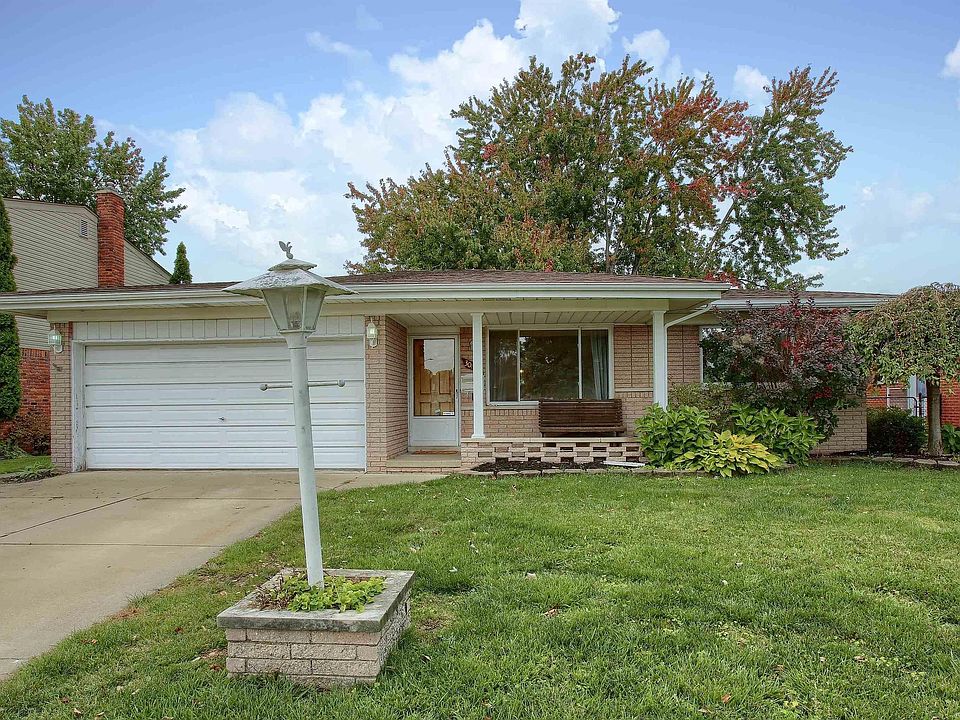 1st image of 30807 Saint Onge Cir