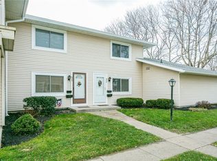 950 Eastbrooke Ln, Rochester, NY 14618
