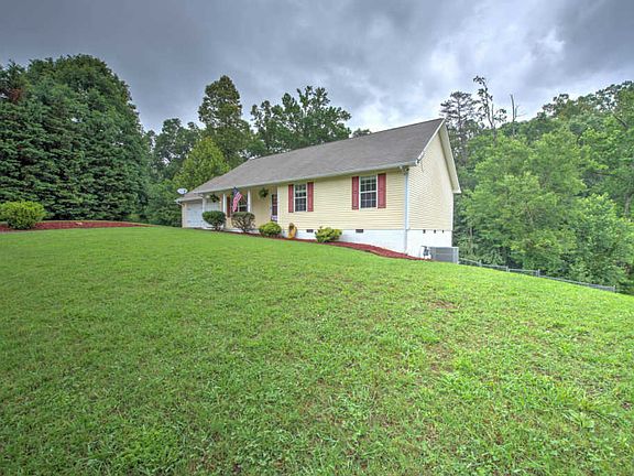 3rd image of 285 Whitney Dr