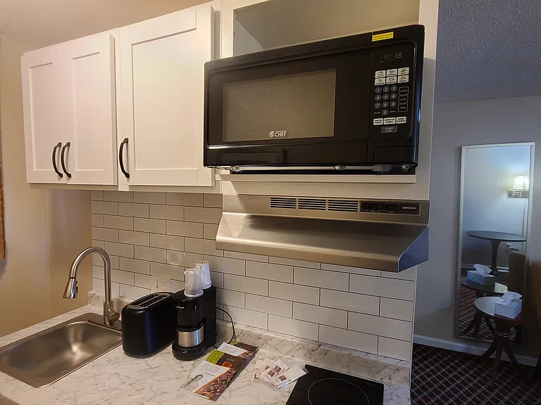 Presque Isle Extended Stay Suites — Photo 35