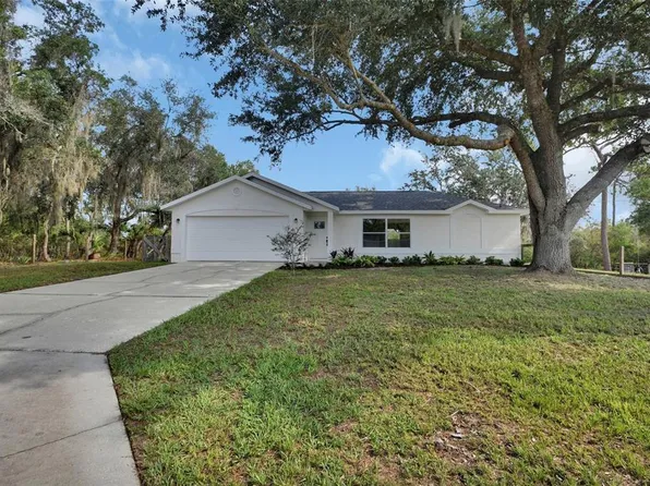 1251 Seminole Dr, De Leon Springs, FL 32130