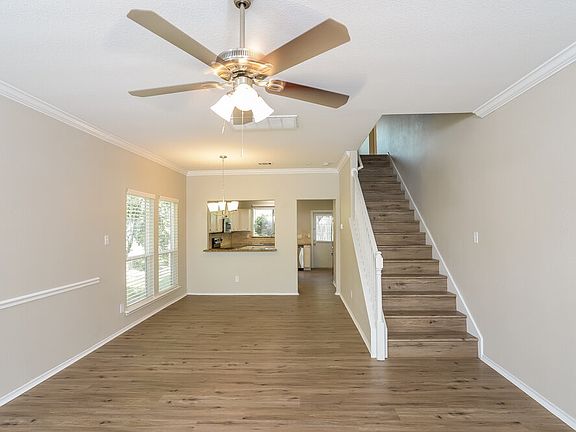 4th image of 8639 Sunny Oaks
