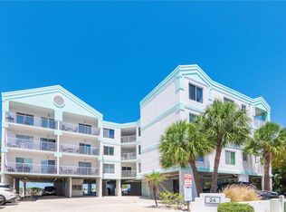 24 Gulf Blvd APT 2B, Indian Rocks Beach, FL 33785