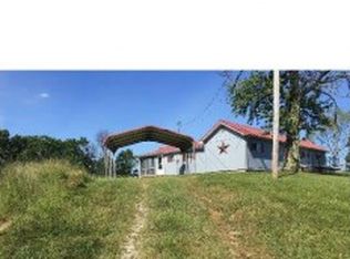 441 Oldaker Rd, Leon, WV 25123