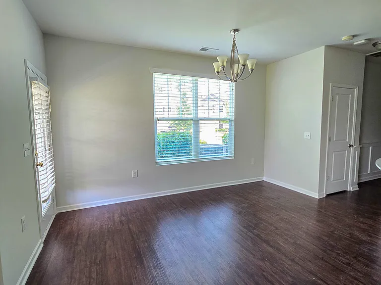 6070 Beale Loop — Photo 11