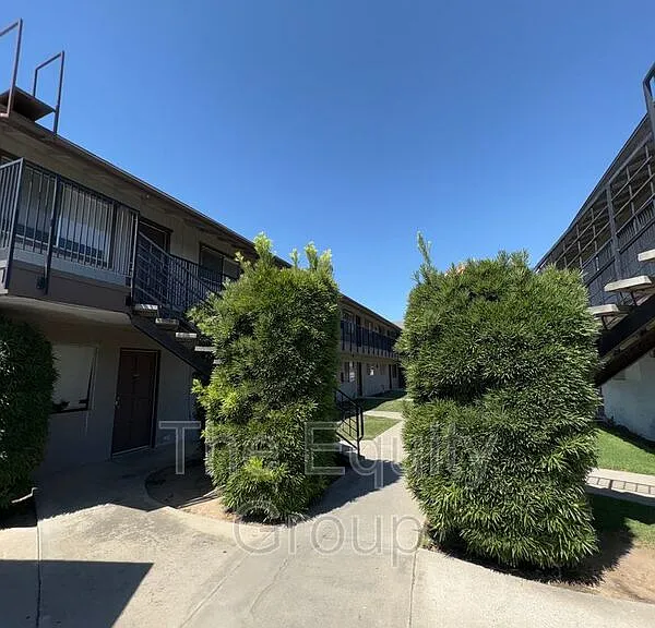 1865 Emma Lee Ln — Photo 24