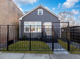 9068 S South Chicago Ave, Chicago, IL 60617