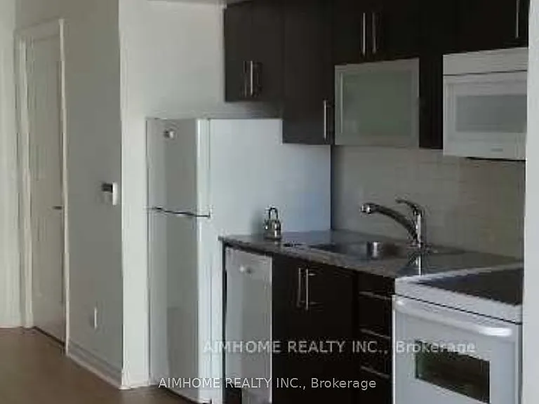 50 Town Centre Ct #1807 — Photo 4