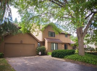 57 Falcon Trl, Pittsford, NY 14534