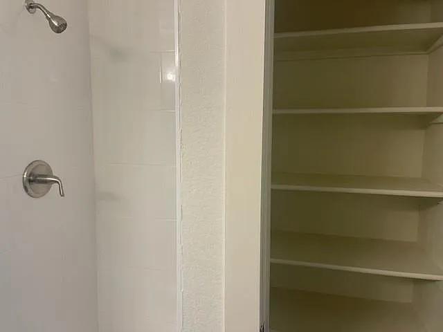 310 Millstone Dr — Photo 14