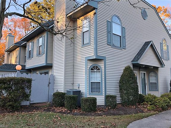 2nd image of 4908 Adelia Dr