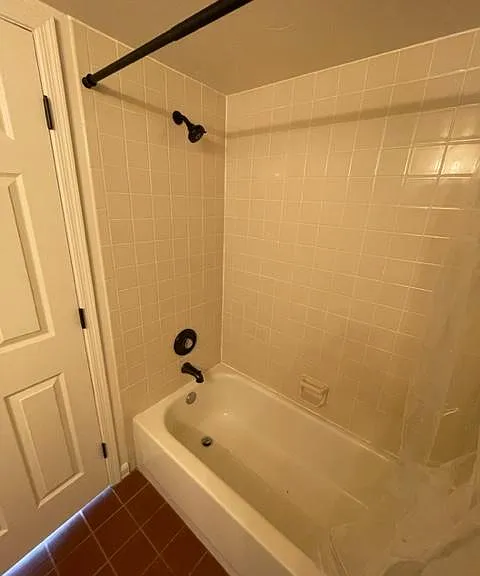 2732 E Helen St — Photo 14