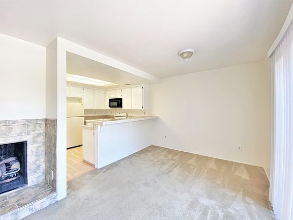 4th image of 6580 College Grove Dr Unit 102