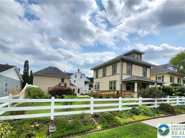 426 E Franklin St, Slatington, PA 18080