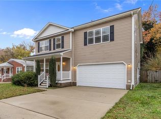 13 Douglas St, Hampton, VA 23663