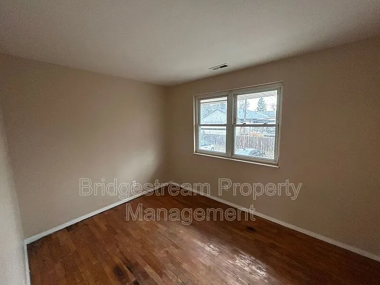 1901 Hazel Ave #2C — Photo 7