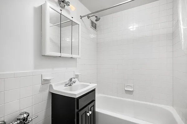 Rented by Compass | media 14
