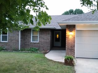 2206 W Rockwood St, Springfield, MO 65807
