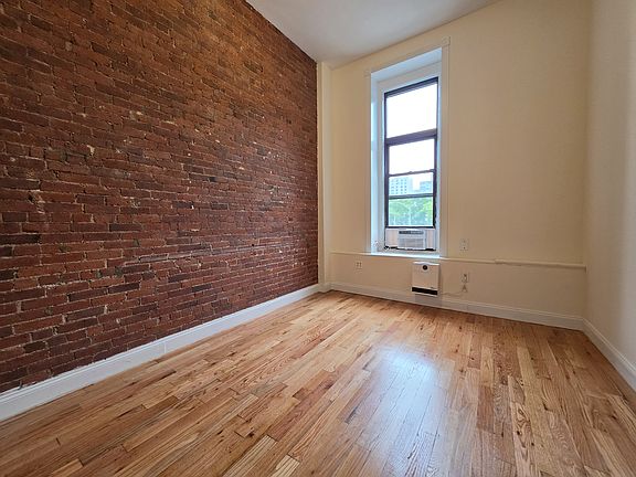 4th image of 307 E 37th St #S