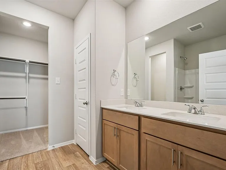 11913 Ellena Cv — Photo 16