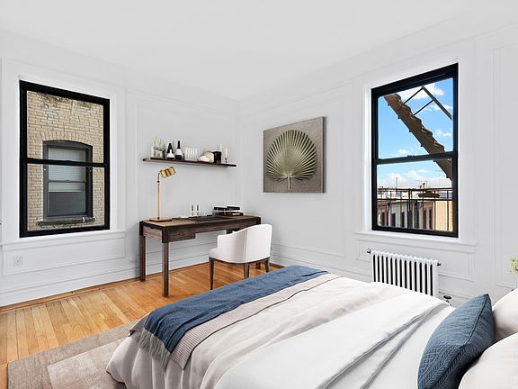4th image of 150 Prospect Park W #Ee4