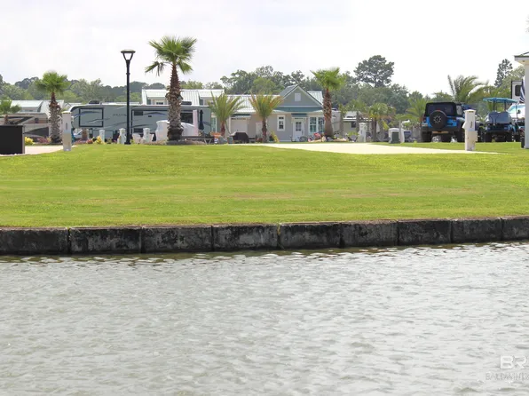 12054 Gateway Dr #120, Elberta, AL 36530