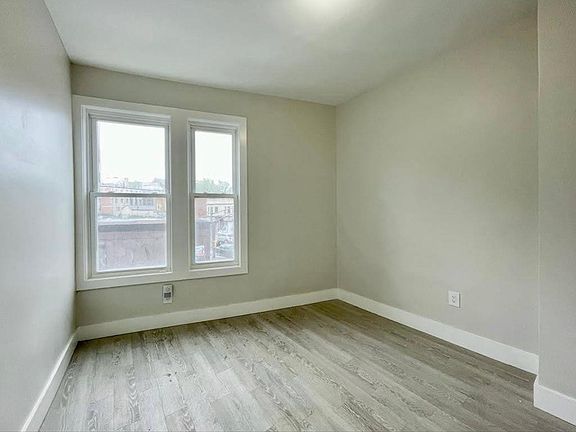 5th image of 735 Grand St #2-3