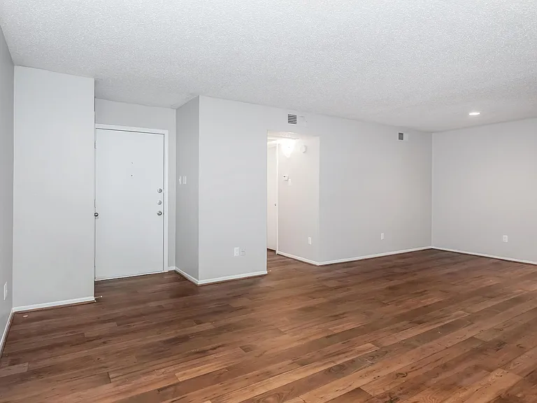 12148 Jollyville Rd — Photo 50