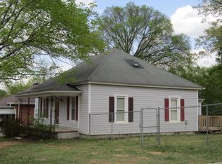 924 West Ave, Eden, NC 27288