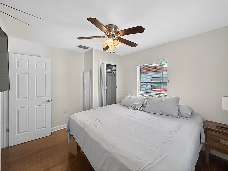 6416 N Orleans Ave — Photo 17